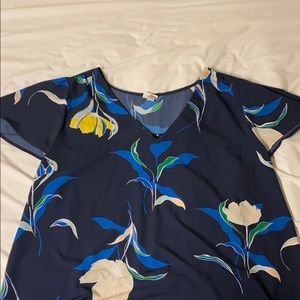 A New Day floral top NWOT